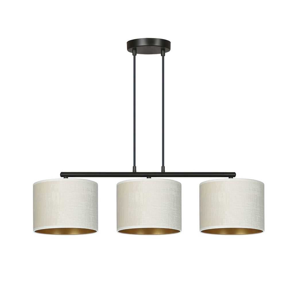 Hanglamp met drie witte stoffen kappen met goudkleurige binnenzijde aan een zwart stalen frame