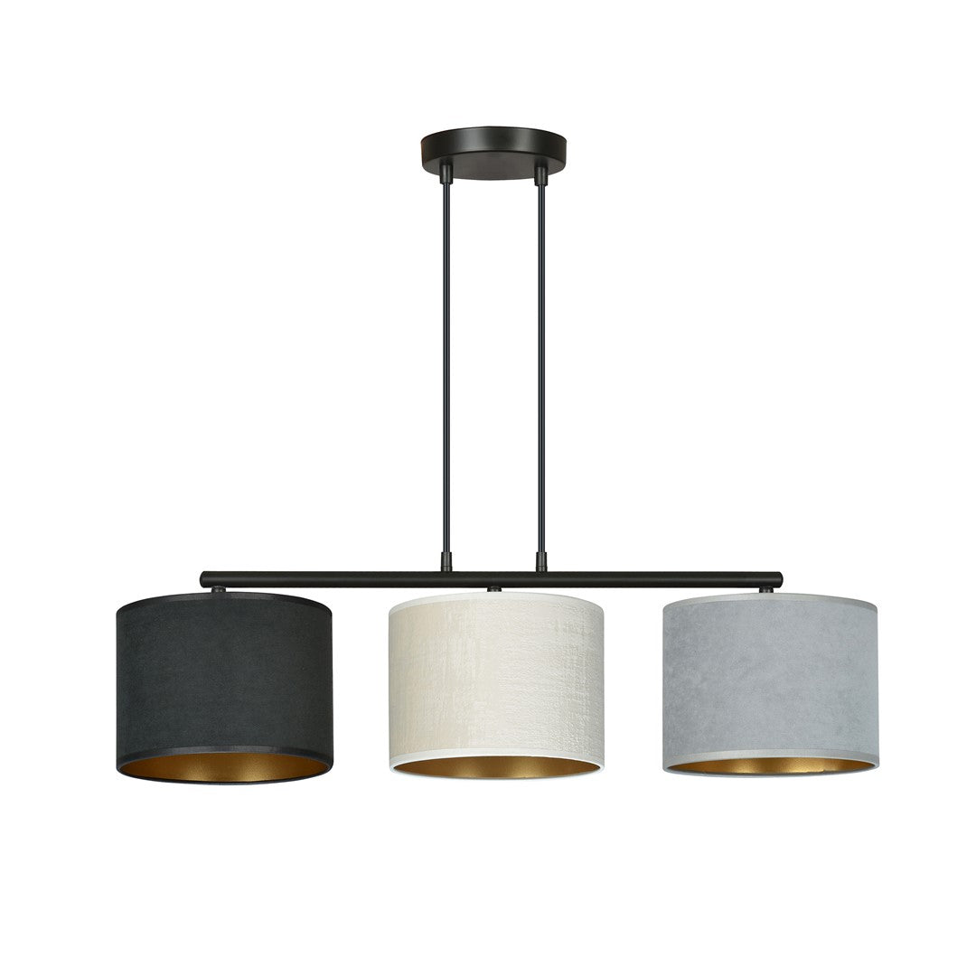 Hanglamp met zwart frame en drie stoffen kappen in zwart, wit en grijs met goudkleurige binnenzijde