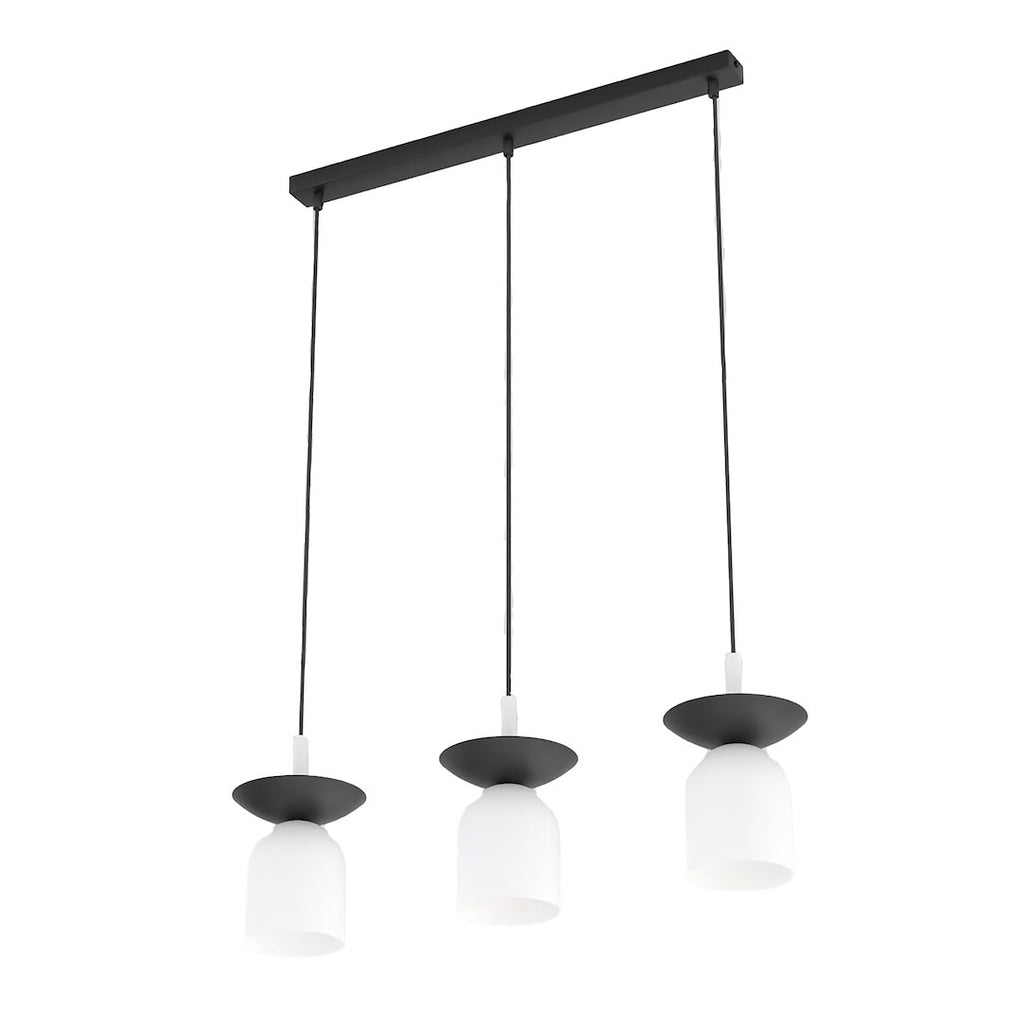 Hanglamp met zwarte balk en drie zwarte schermpjes met witte kappen aan lange snoeren