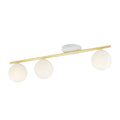 Plafondlamp met gouden stang, witte plafondplaat en drie opaalwitte glazen bollen