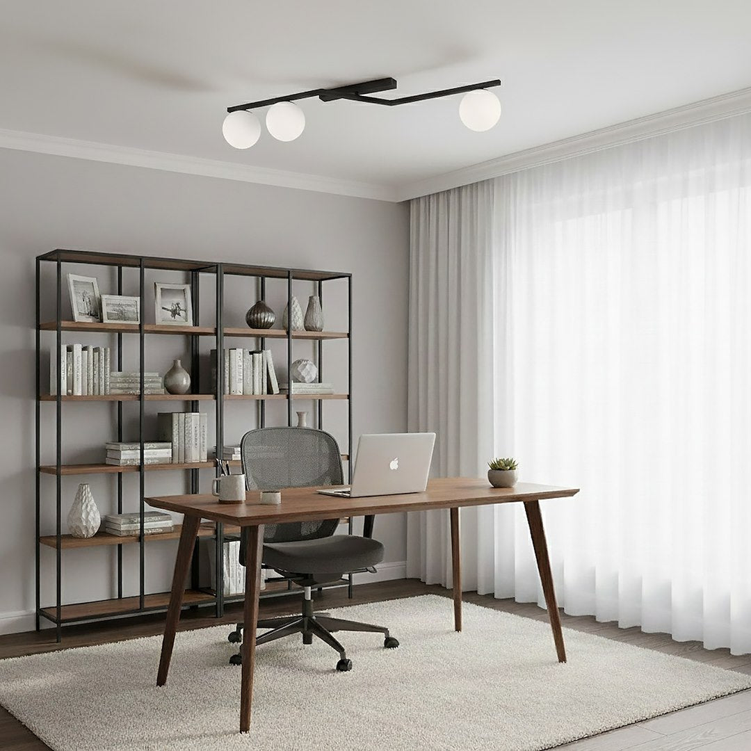 Plafondlamp gepoedercoat staal Naton modern zwart met 3 witte bolkappen, 100 x 32 x 20 cm, woonkamer, eetkamer en hal