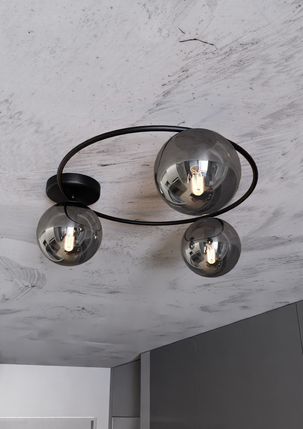 Plafondlamp Sopra gepoedercoat staal en glas, minimalistisch, zwart met grafiet glazen kappen, 3 lichtpunten, E14