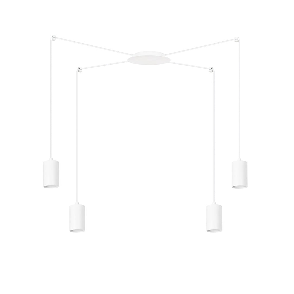 Witte hanglamp met vier snoeren en cilindervormige witte kappen aan een ronde plafondplaat