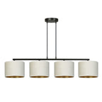 Hanglamp met vier witte stoffen kappen met goudkleurige binnenzijde aan een zwart frame