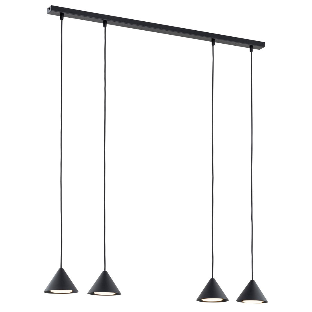 Zwarte hanglamp met vier kegelvormige kappen aan een lange smalle plafondbalk