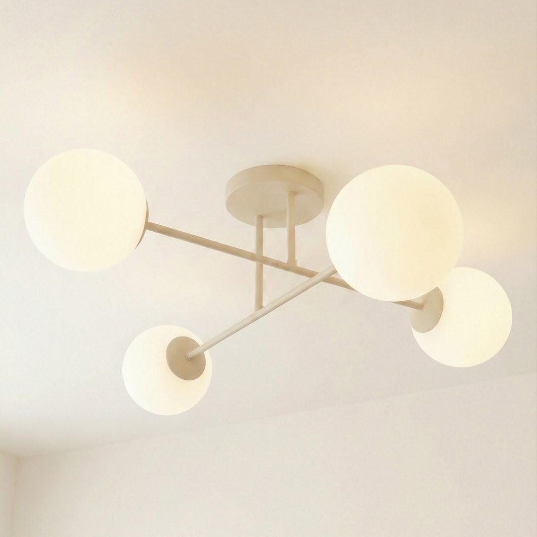 Plafondlamp gepoedercoat staal en glas Roma modern, beige met witte glazen kappen, 4 x E14, 55 cm