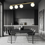 Plafondlamp gepoedercoat staal en glas Monza 4 lichts, zwart en goud met witte kappen, 100 cm