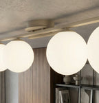 Plafondlamp gepoedercoat staal en glas Caïro beige met witte glazen bollen, 4 lichts E14 – 74 x 20 cm