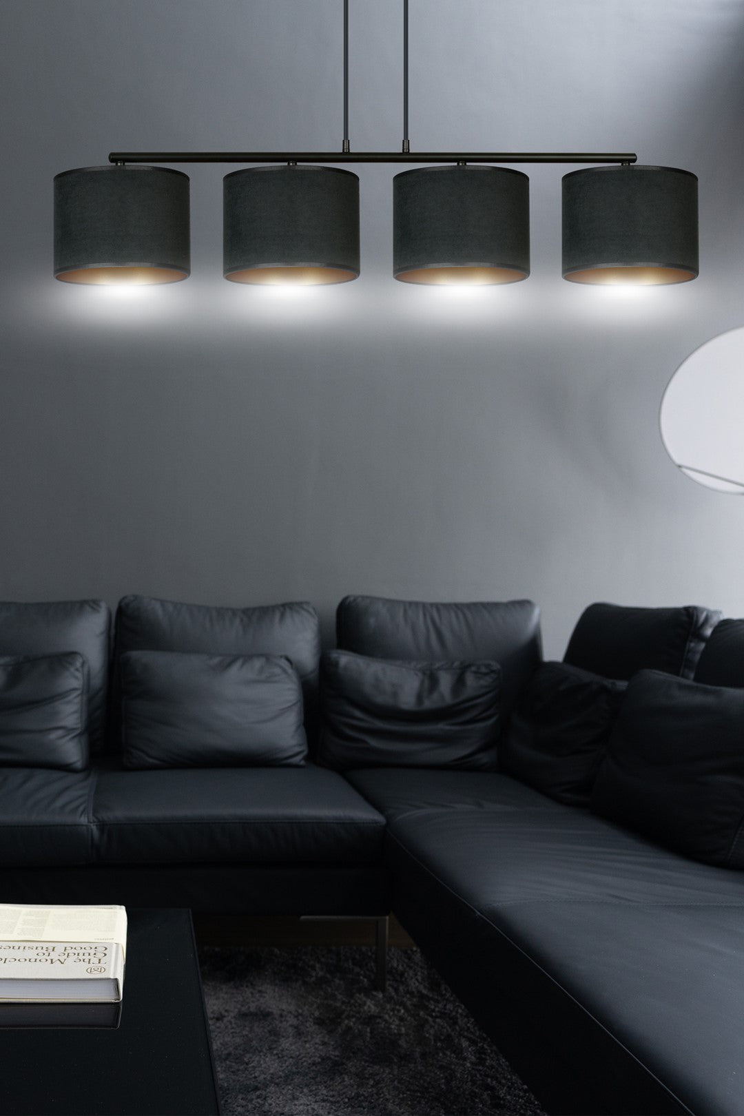 Hanglamp gepoedercoat staal en stof Hilde zwart met gouden binnenkant, 4 kappen Ø 20 cm, eettafel