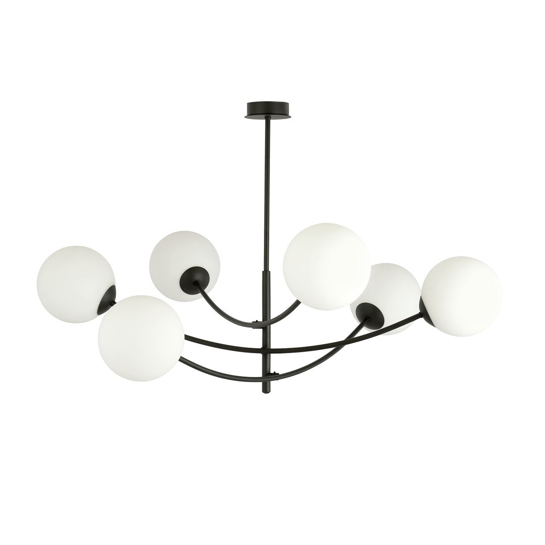 Zwarte plafondlamp met zes gebogen armen en ronde witte glazen kappen