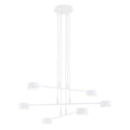 Witte hanglamp met drie kruisende armen en zes ronde lampkoppen aan witte snoeren onder een ronde plafondplaat