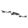 Zwarte plafondlamp met horizontale balk en zes cilindrische armaturen met wit lichtvlak aan de onderkant