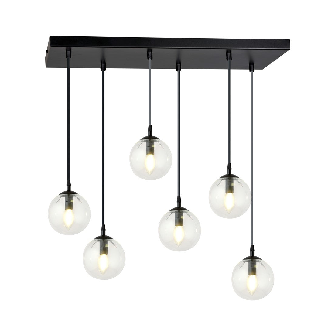 Zwarte hanglamp met zes transparante glazen bolkappen aan een rechthoekige plafondplaat, op verschillende hoogtes