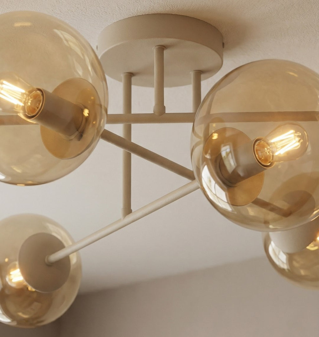 Plafondlamp gepoedercoat staal en glas Roma 6 modern, beige met amber glazen kappen, 6 lichtpunten E14 voor woonkamer