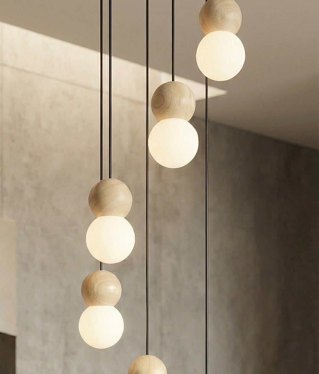 Hanglamp gepoedercoat staal en hout Loop, Scandinavisch zwart, 6 fittingen G9, witte kap Ø 10 cm, eettafel