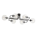Zwarte plafondlamp met zes armen en zes transparante glazen bollen met zichtbare lichtbronnen