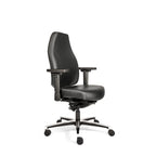Zwarte ergonomische bureaustoel met middelhoge rug, witte siernaad, verstelbare armleggers en aluminium wielonderstel