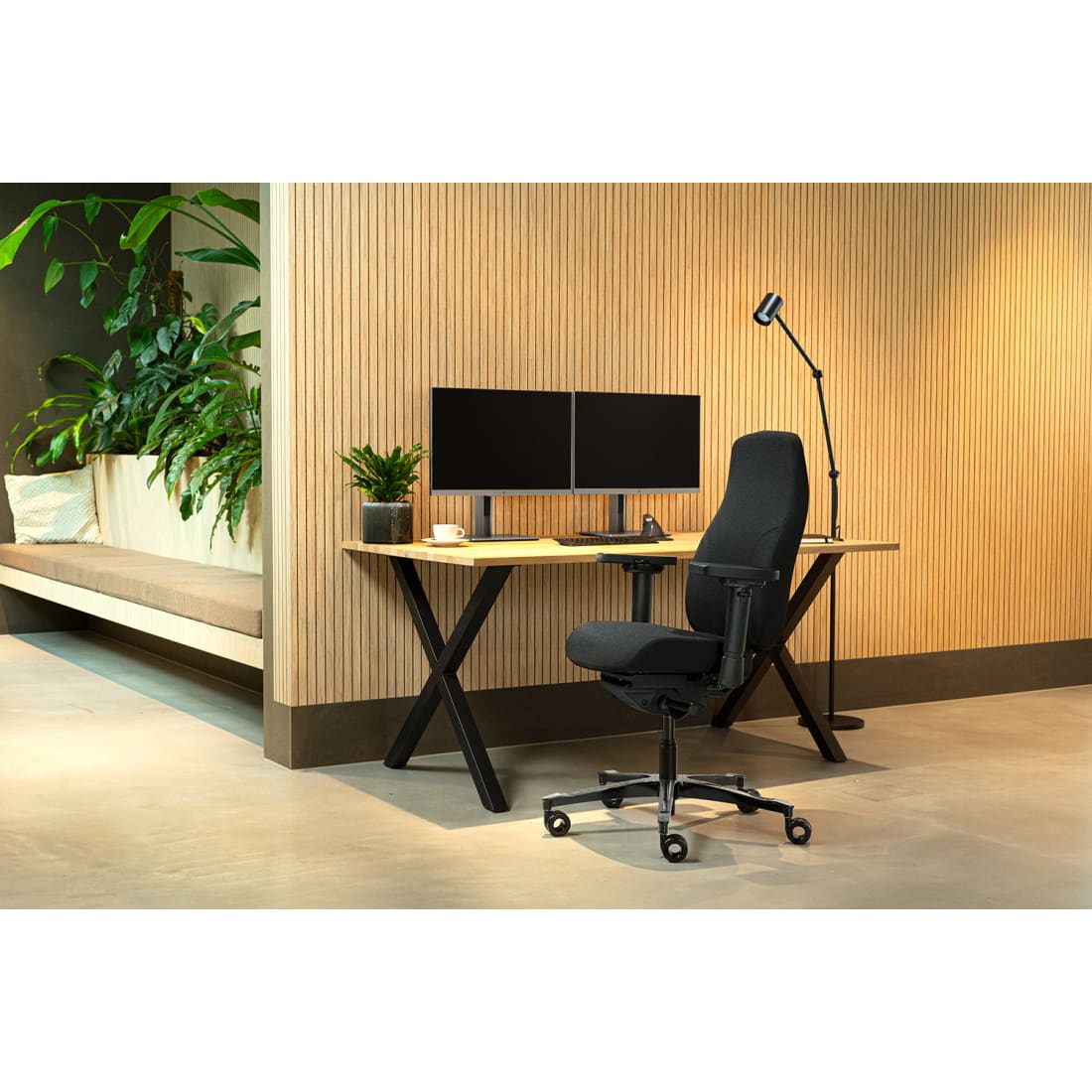 Bureaustoel ergonomisch zwart Therapod X2, met 3D-armleggers, schuifzitting en aluminium onderstel