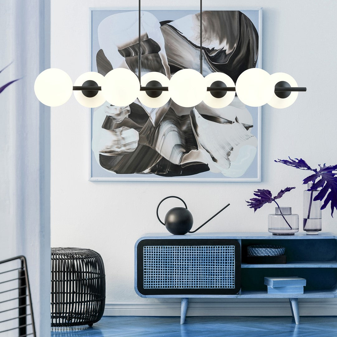 Hanglamp gepoedercoat staal en glas, modern Rory 8 lichts, zwart met witte kappen, 115 cm breed, eettafel