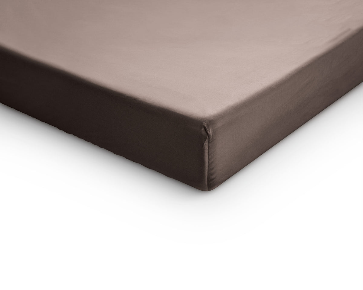Topper hoeslaken katoensatijn taupe 180 x 220 cm, hoekhoogte 15 cm, voor de slaapkamer