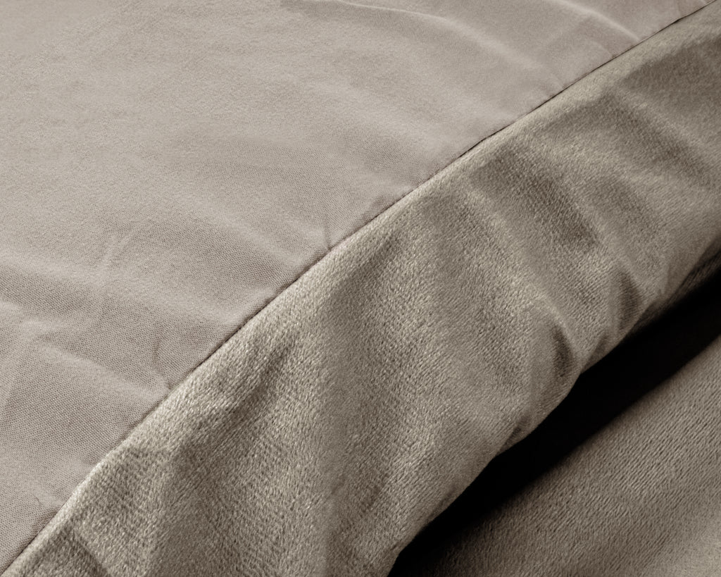 Dekbedovertrek fluweel effen taupe grijs 140 x 220 cm, met kussenslopen 60 x 70 cm voor de slaapkamer