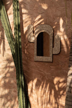 Spiegel kaurischelpen cactusvorm wit 40 x 38 cm voor hal of gastentoilet