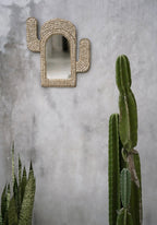 Spiegel kaurischelpen cactusvorm wit 40 x 38 cm voor hal of gastentoilet