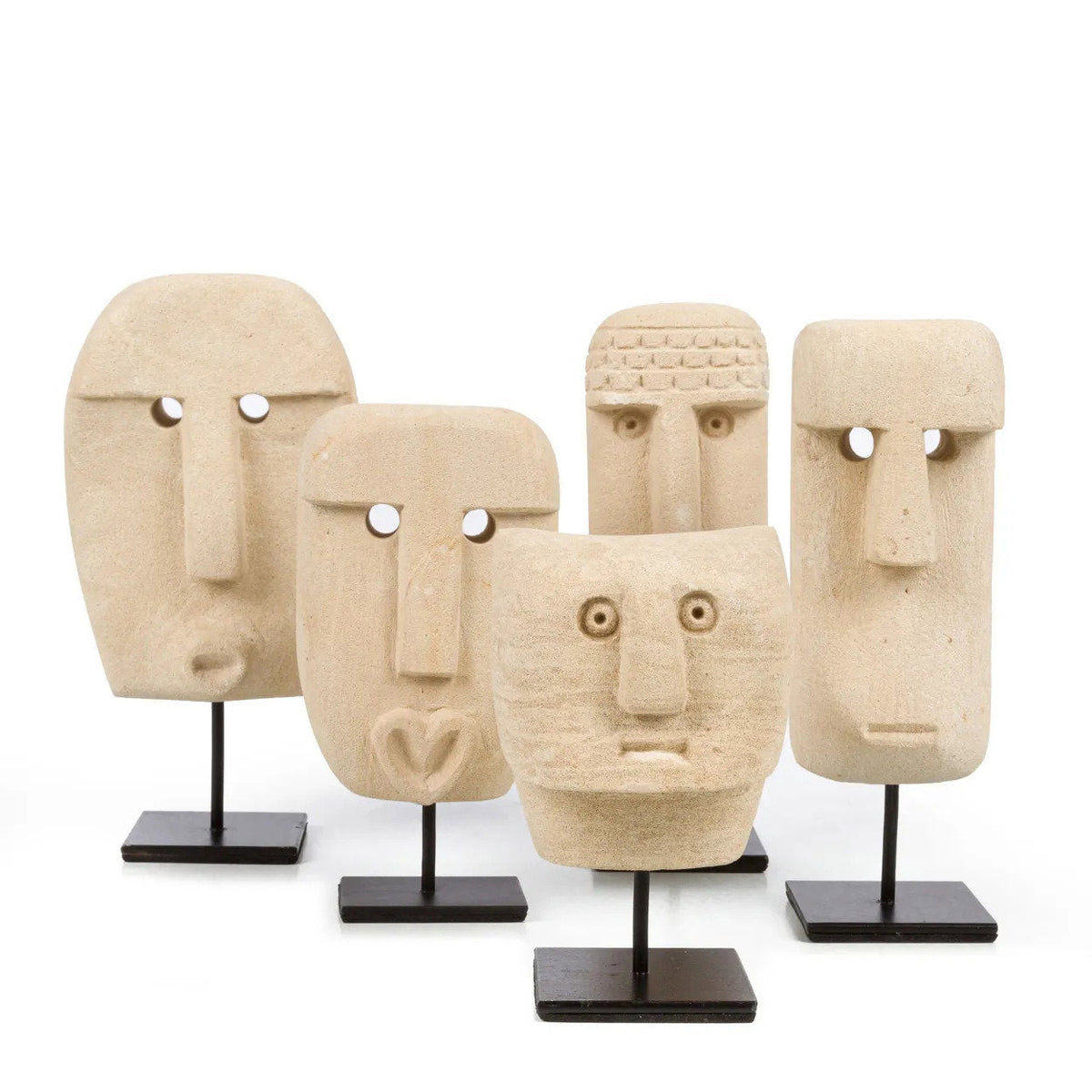 Stenen beeld zandsteen Sumba nr. 23 op standaard, handgesneden, naturel – 8 x 8 x 13 cm