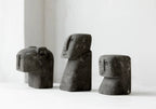 Beeldje zandsteen handgesneden Sumba Steen #25, grijs – 11 x 5 x 4 cm, woonkamer