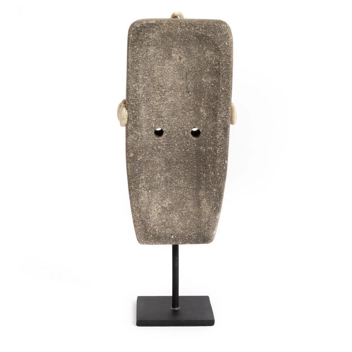 Stenen beeld zandsteen Sumba nr. 32 op standaard, grijs, handgesneden – 5 x 10 x 32 cm
