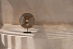Decoratieobject schelpen op standaard, naturel wit, handgemaakt met ijzeren voet – 24 x 7 x 30 cm