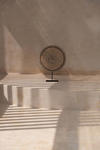 Decoratieschijf schelp op standaard Martinique, natuurlijk wit – 30 x 7 x 40 cm, handgemaakt
