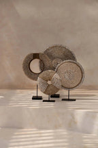 Decoratieschijf schelp op standaard Martinique, natuurlijk wit – 30 x 7 x 40 cm, handgemaakt