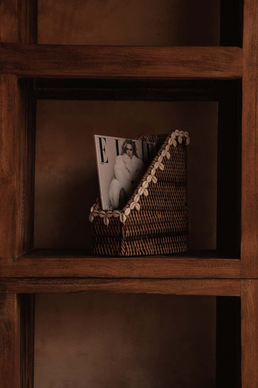 Tijdschriftenhouder rotan met schelpen, Shell Edge Organizer, naturel bruin, 27 x 12 x 30 cm, voor bureau of hal