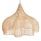 Grote naturel hanglamp van handgeweven rotan met golvende rand en taps toelopende top