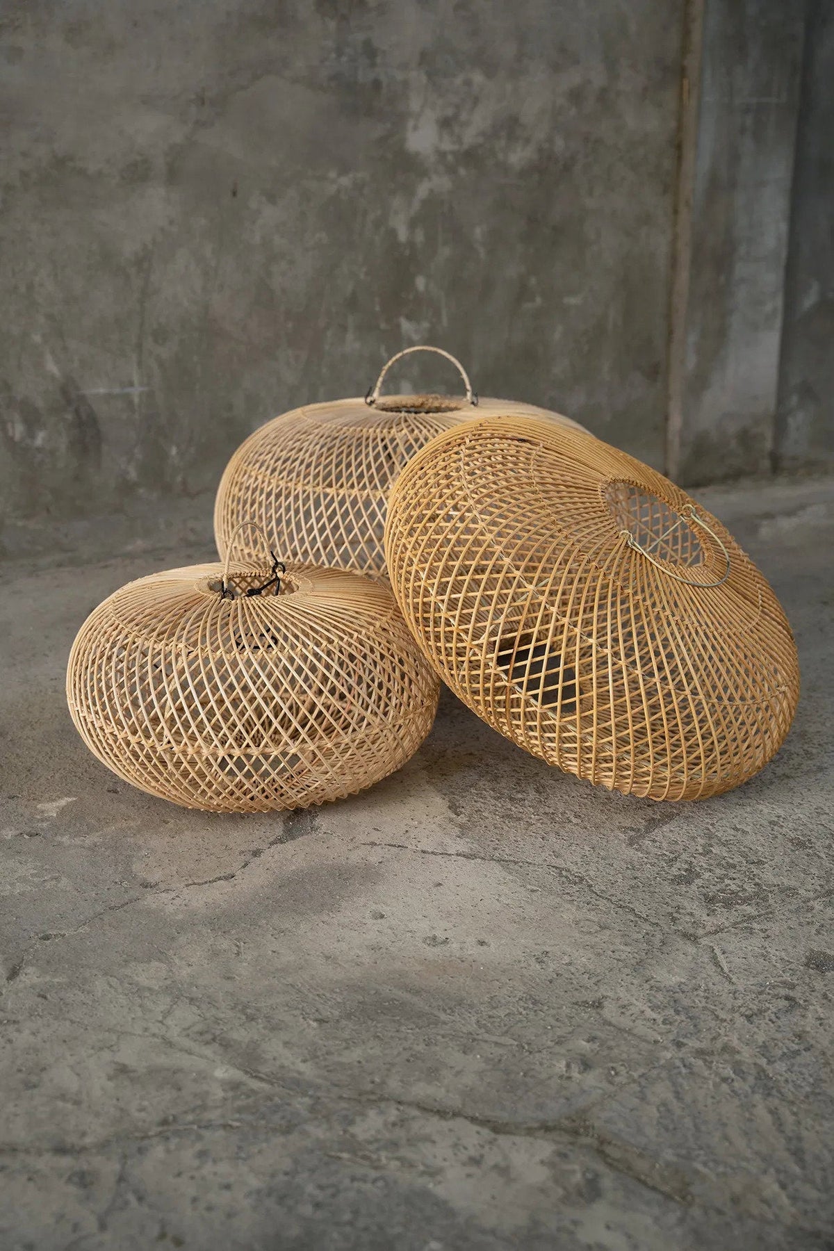 Hanglamp rotan handgeweven Wholly naturel Ø 60 cm, hoogte 32 cm voor slaapkamer en eettafel