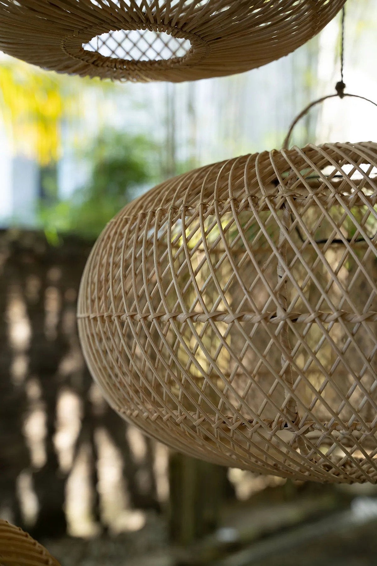 Hanglamp rotan handgeweven Wholly naturel Ø 60 cm, hoogte 32 cm voor slaapkamer en eettafel