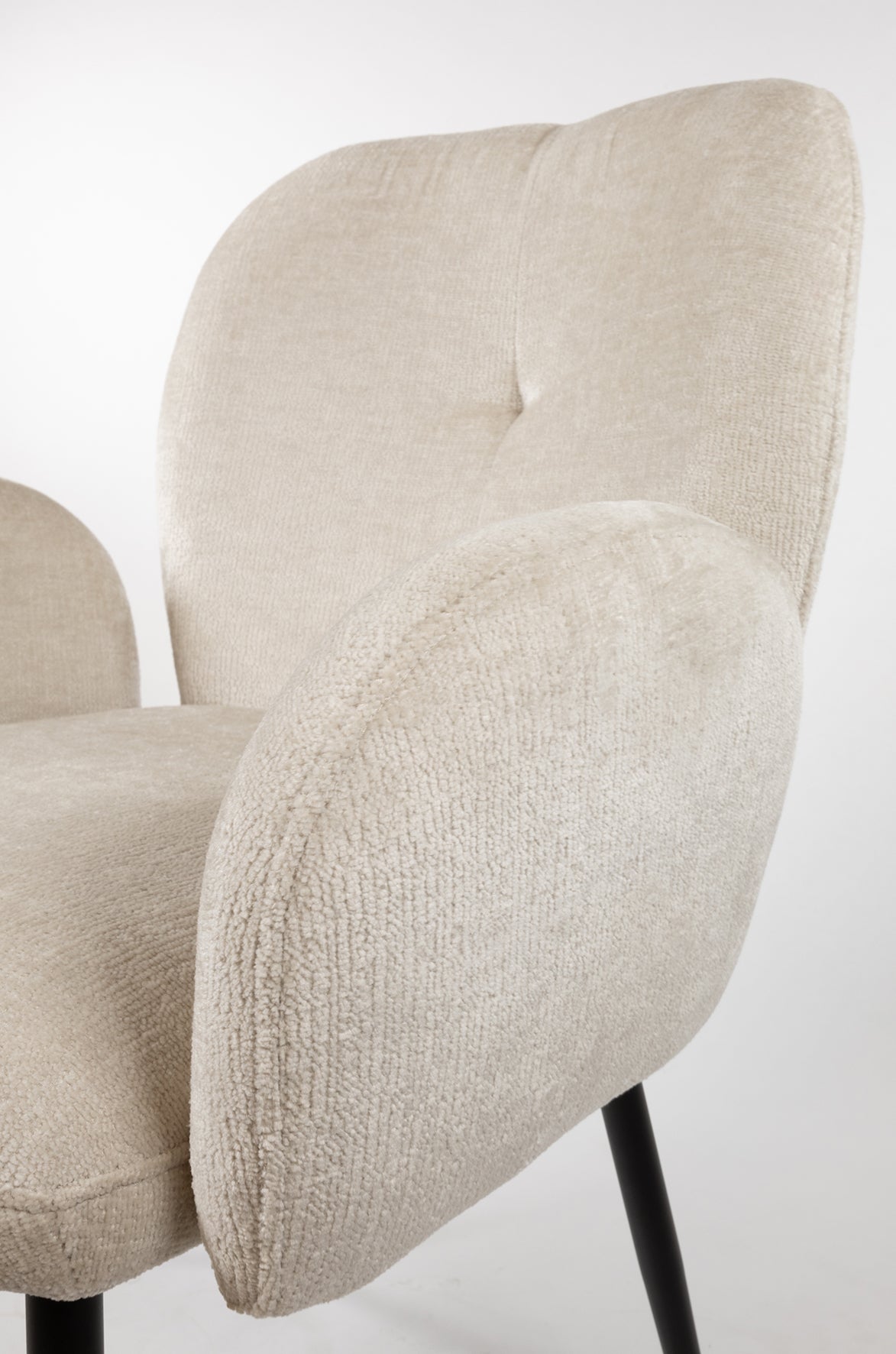Eetkamerstoel met armleuningen Bobby, Perfect Harmony stof, ivoor, 58,5 x 63 x 84,5 cm, set van 2