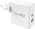 Witte stekkeroplader met een USB-C-poort en een USB-A-poort met Quick Charge en stekker voor het stopcontact