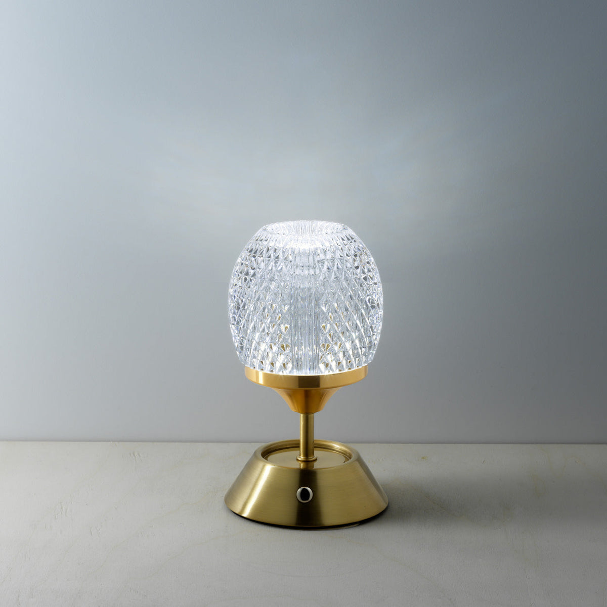 Tafellamp led oplaadbaar ijzer Glow Sinatra messing, 3 lichtstanden, Ø 10 x 18 cm, woonkamer