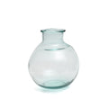 Transparante glazen vaas met ronde bubbelvorm, smalle hals en lichtblauwe tint op een witte achtergrond