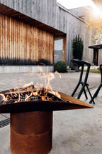 Vuurschaal Ellipse grijs, ovaal met losse kom op voet en los grillrooster, voor tuin en terras
