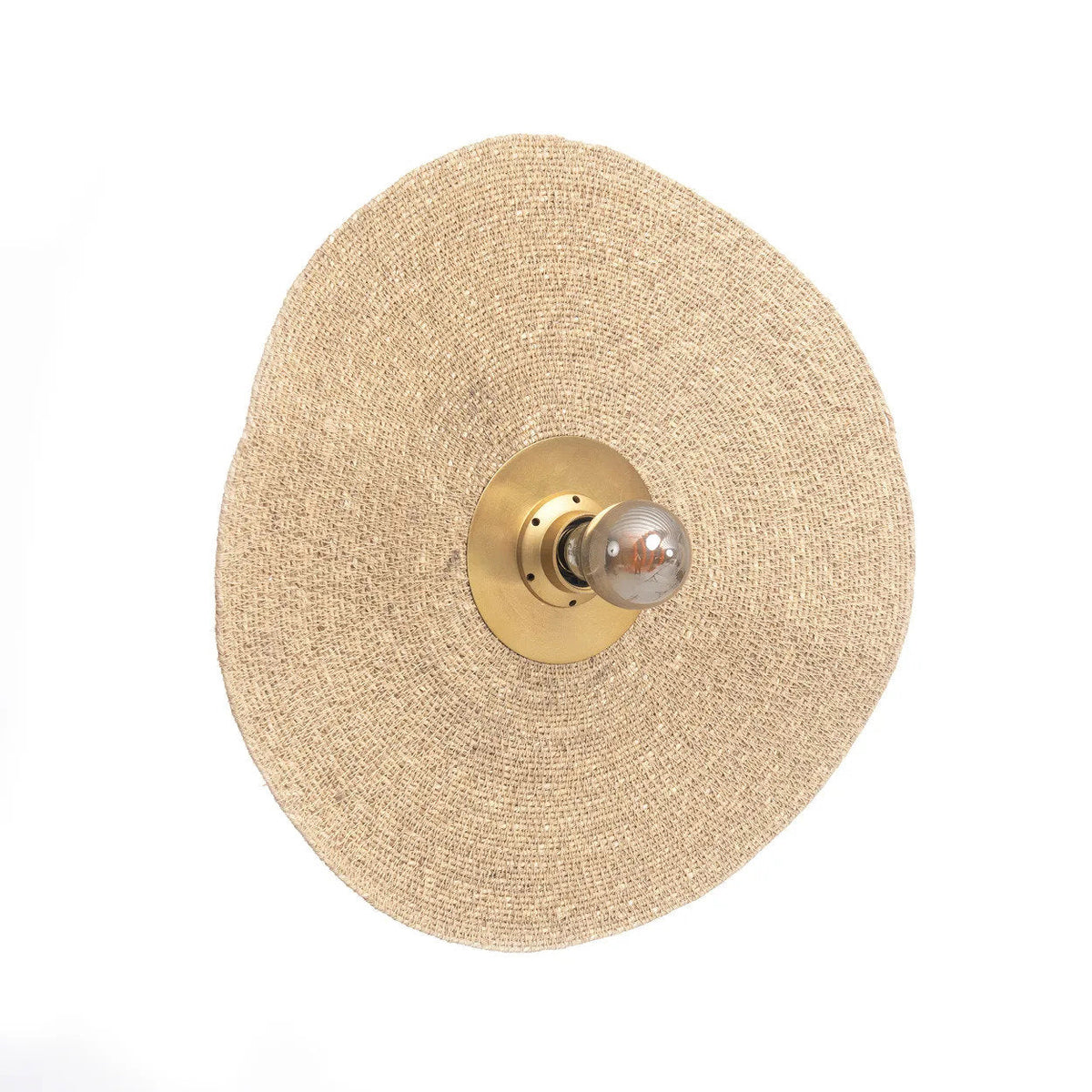 Wandlamp gevlochten gras en ijzer Let's Groove, naturel messing, maat M, 46 x 46 x 10 cm