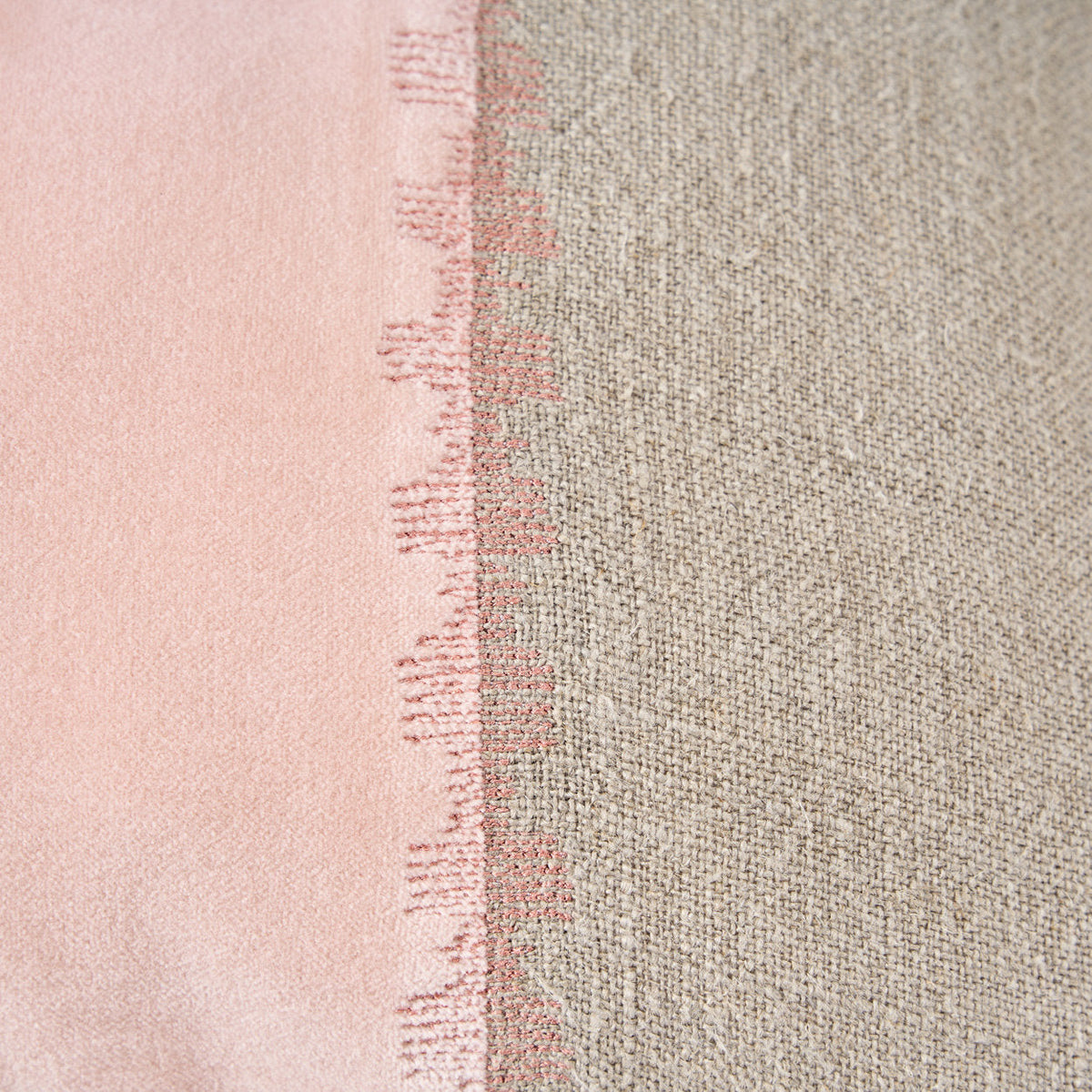 Kussenhoes linnen fluweel Velvet Divorce natuurlijk roze 30 x 50 cm, voor bank, bed of fauteuil