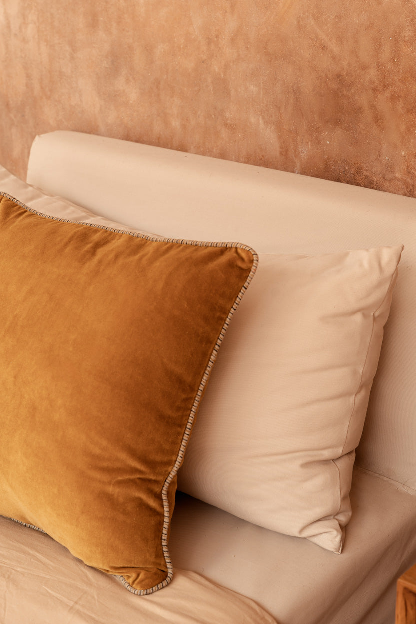 Kussenhoes fluweel Velvet Crush mosterdgeel 50 x 50 cm voor woonkamer en slaapkamer