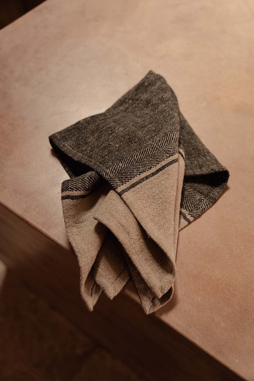 Keukendoek linnen Linen Dash naturel zwart gestreept 50 x 70 cm, voor de keuken