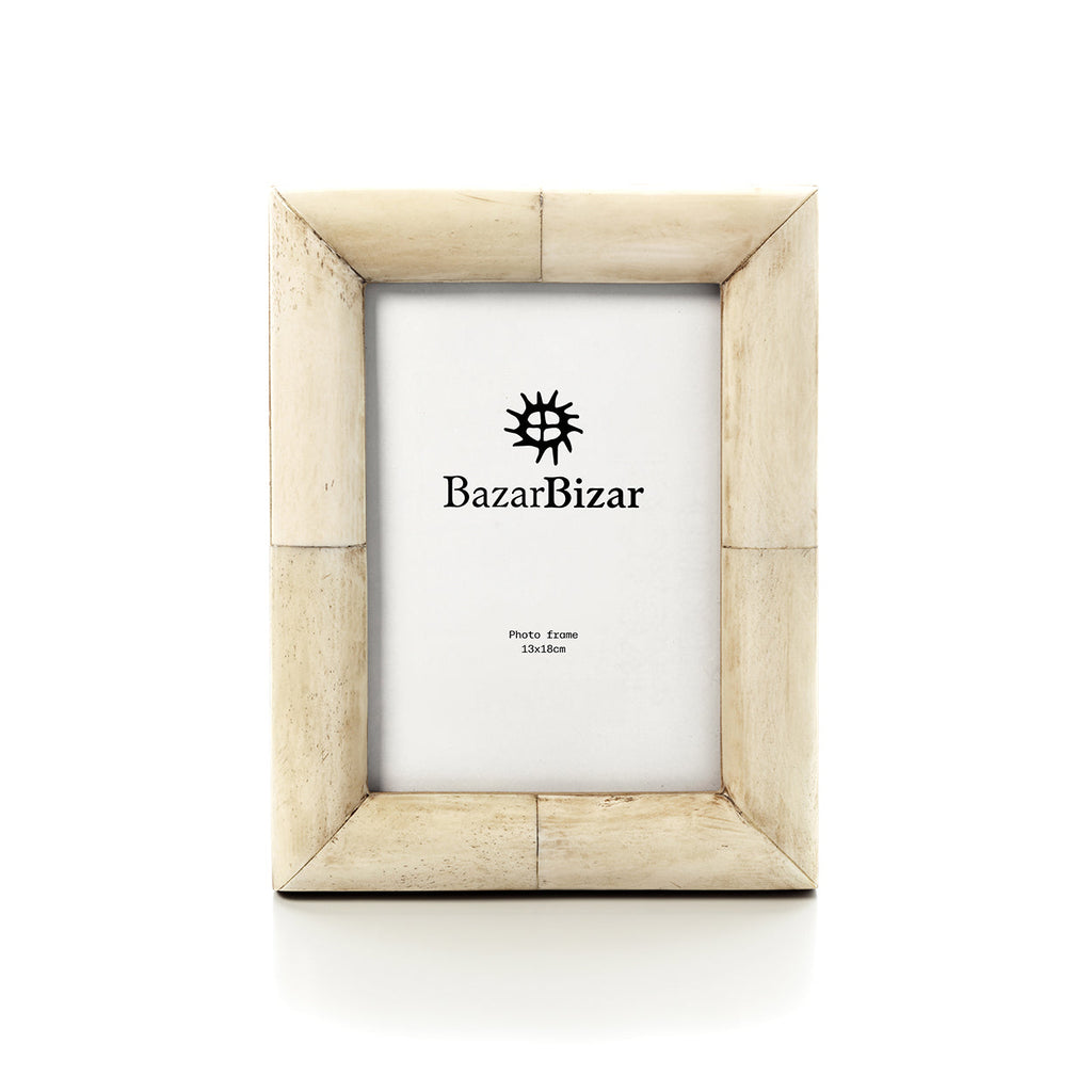 Crèmekleurige fotolijst van buffelbot met brede rand, voor een foto van 13 x 18 cm