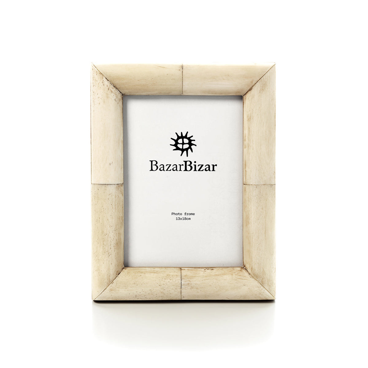 Crèmekleurige fotolijst van buffelbot met brede rand, voor een foto van 13 x 18 cm