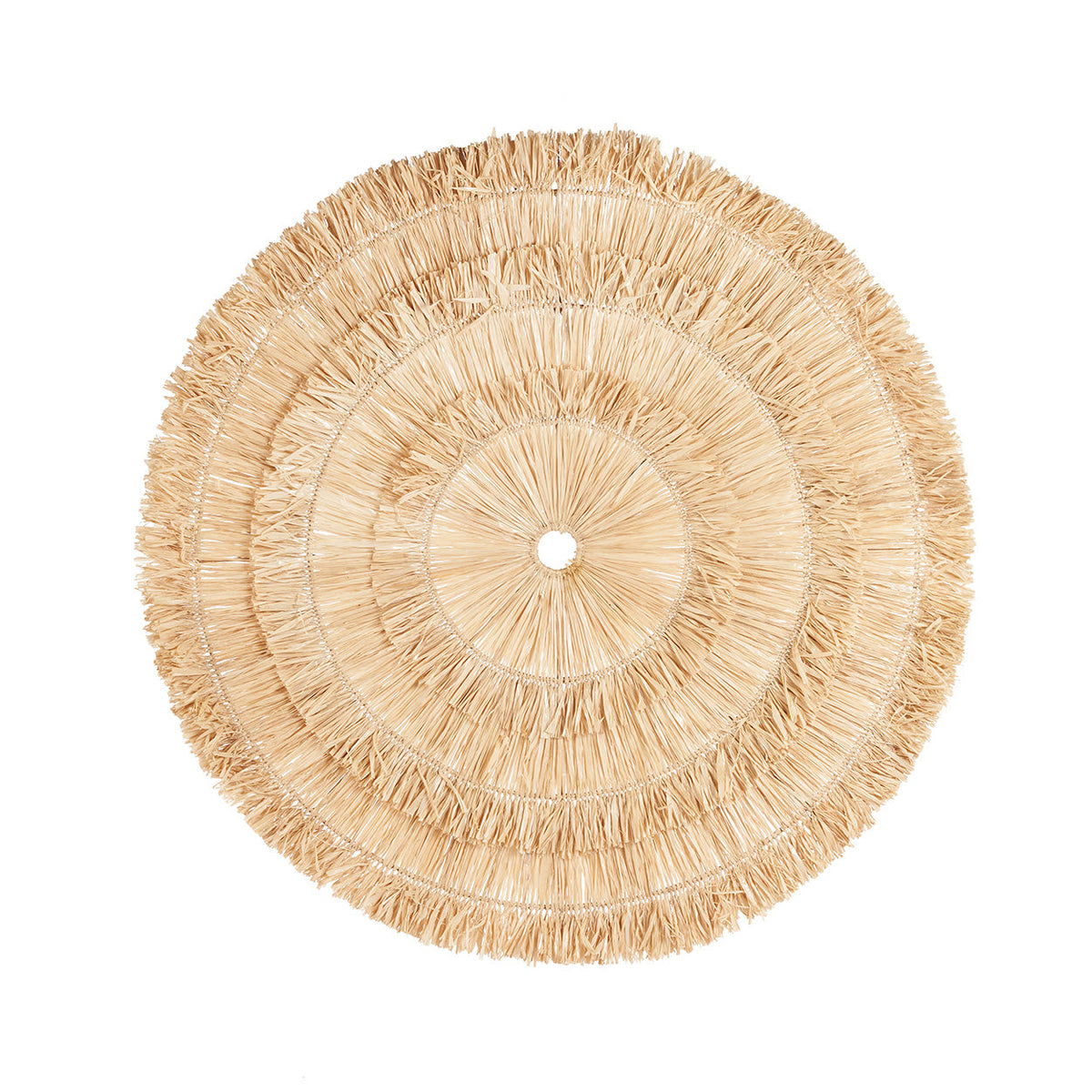 Ronde wanddecoratie van naturel sisal met franjes in concentrische lagen en een klein gat in het midden