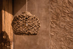Hanglamp bananenblad handgevlochten, Banara, naturel – Ø 35 x 27 cm, voor slaapkamer en woonkamer